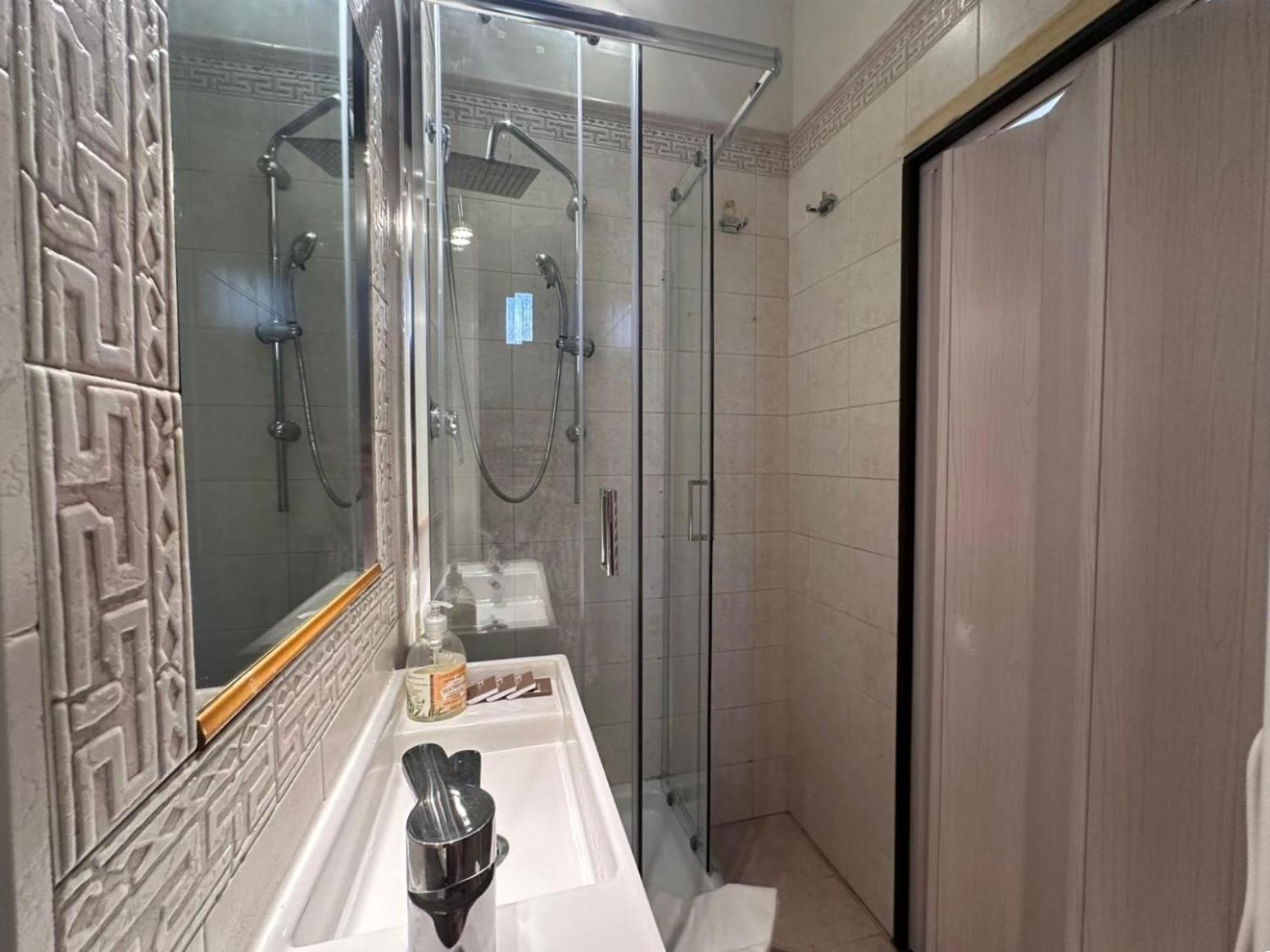Apartment Colosseo Manzoni Termini 101 Rom