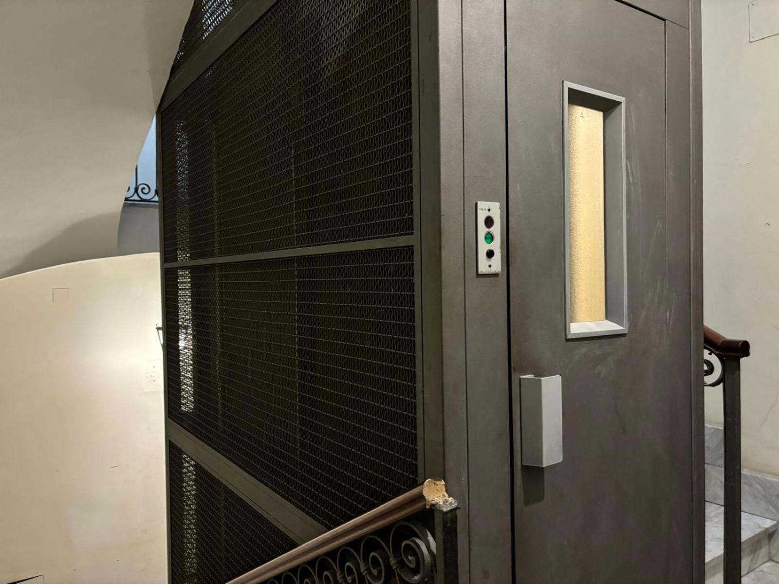 Colosseo Manzoni Termini 101 Apartment Rom